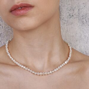 String of flat cultured pearls
